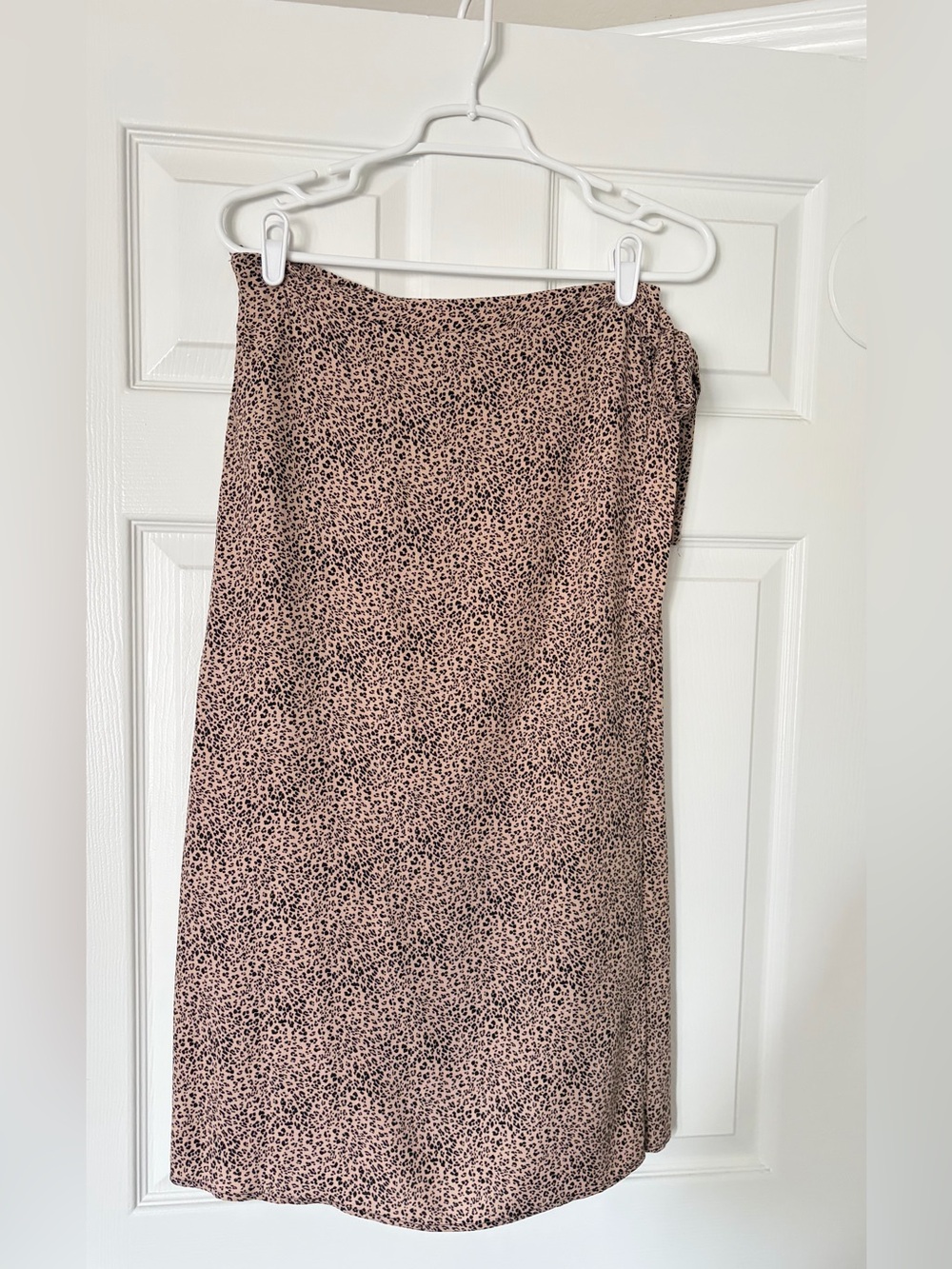 New! URBAN Romantics Pink Leopard-Print Midi Skirt , Never Worn